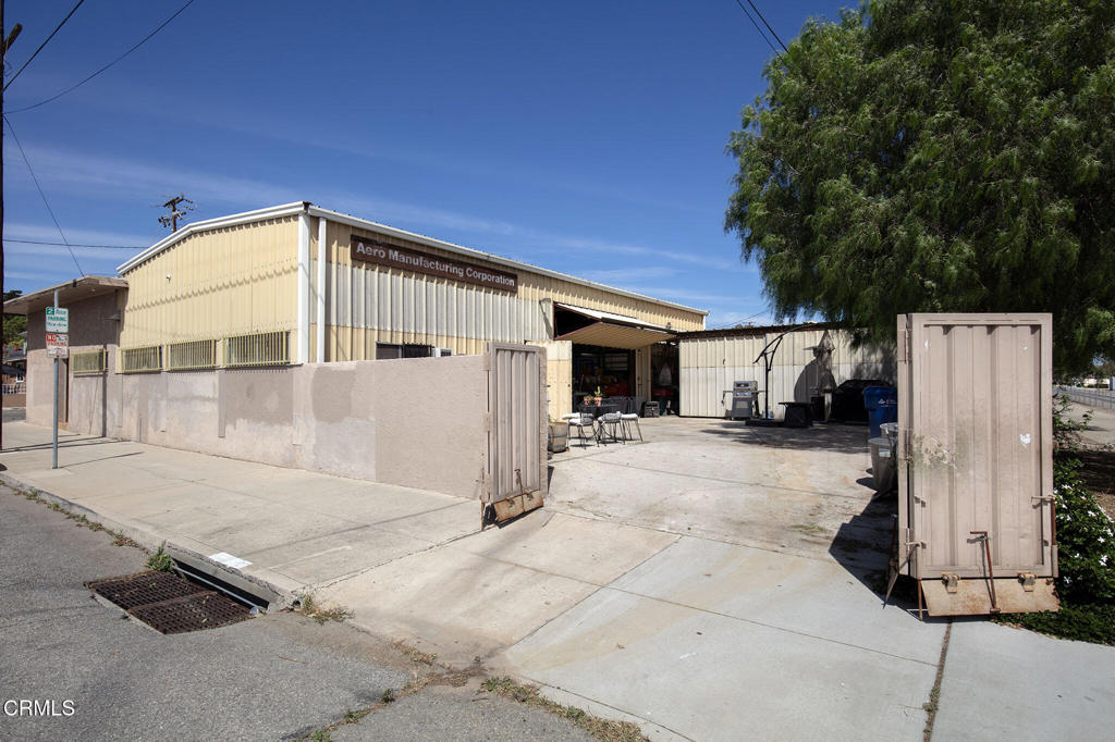 main property photo 3