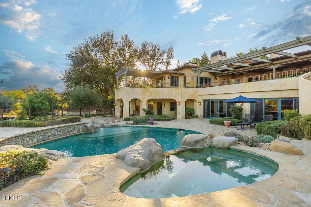 main property photo 2