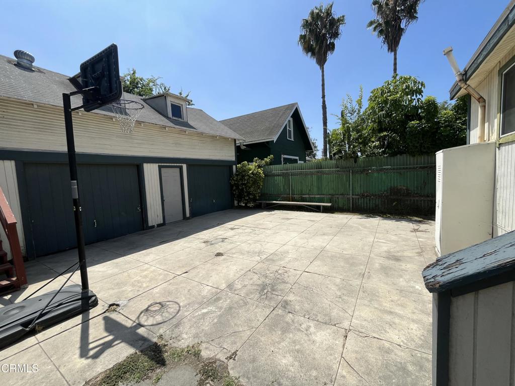 main property photo 12