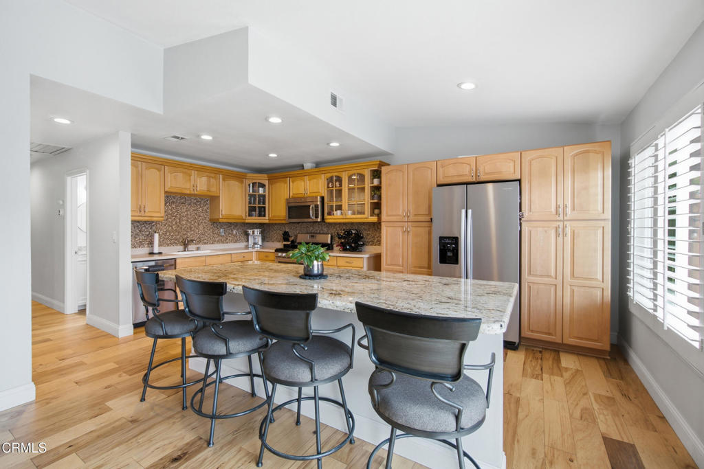 main property photo 9