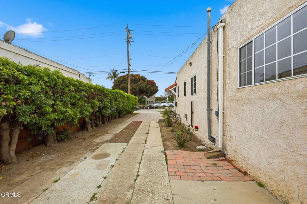 main property photo 23