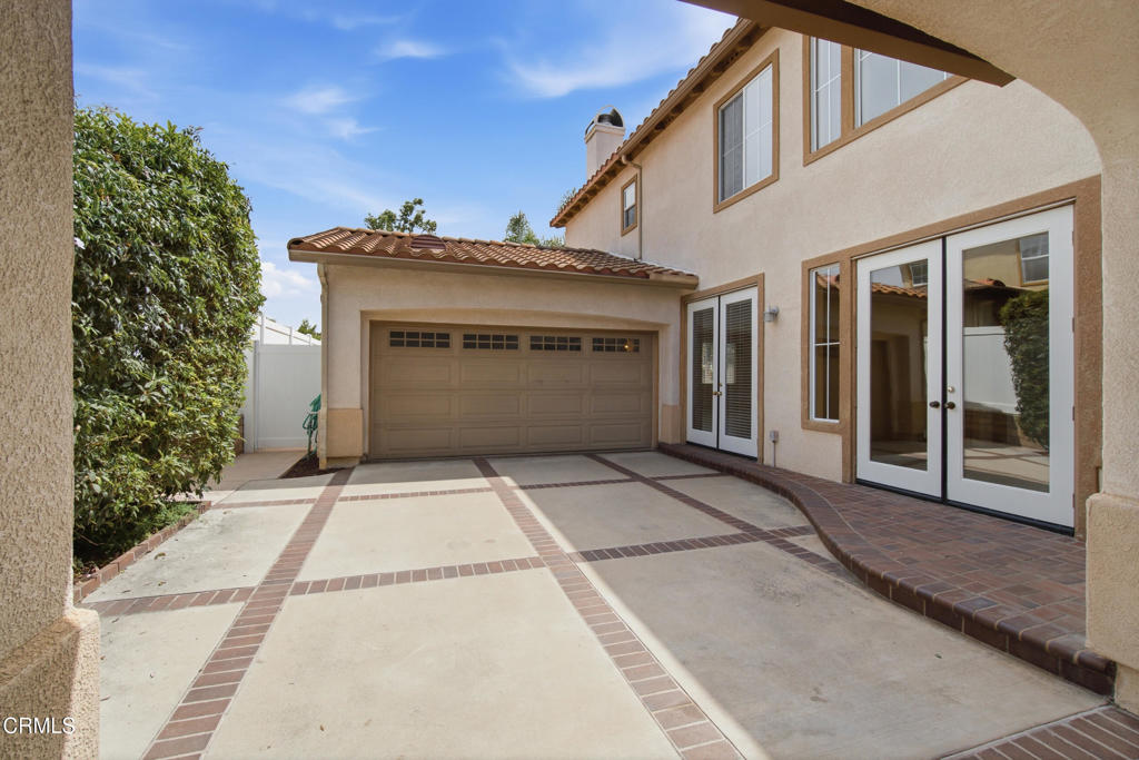 main property photo 40