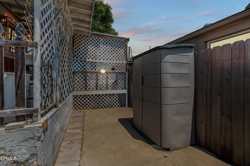 main property photo 28
