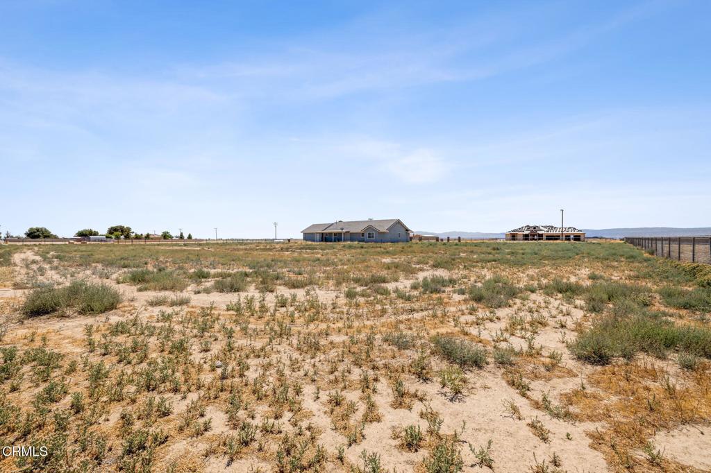 main property photo 38