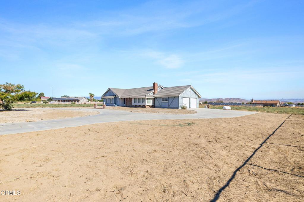 main property photo 40