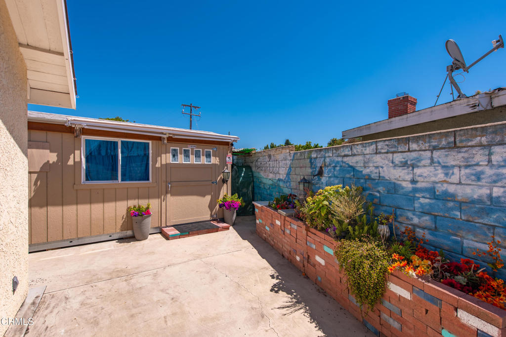 main property photo 28