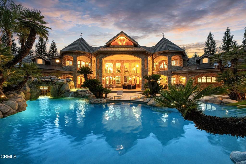 main property photo 11