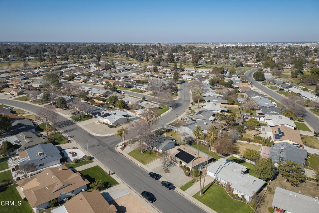 main property photo 40