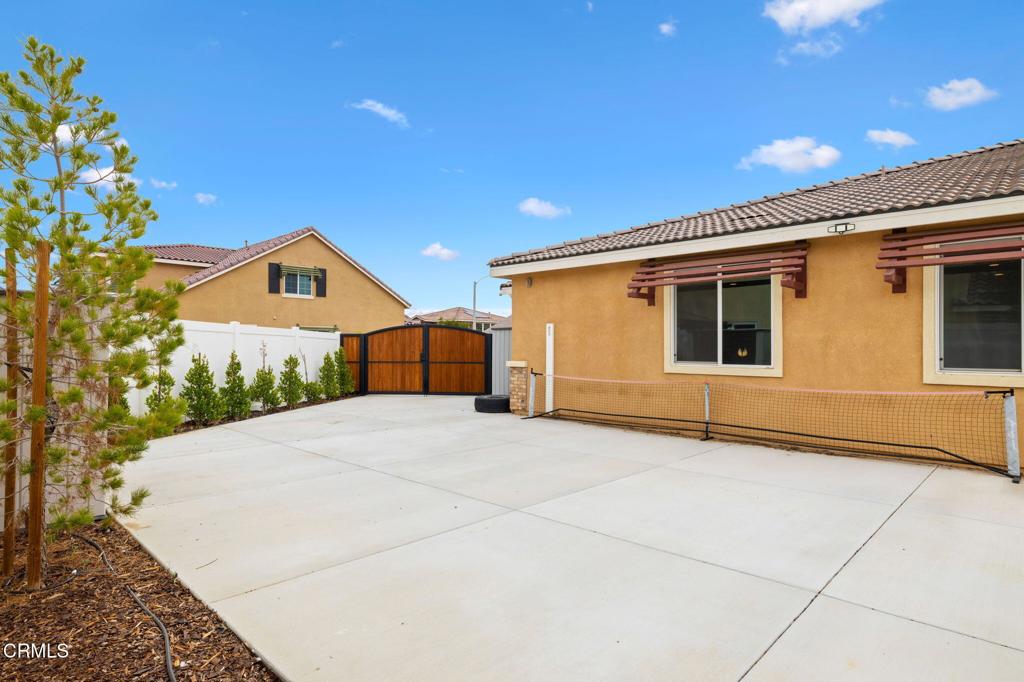 main property photo 40