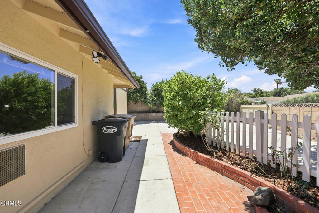 main property photo 41
