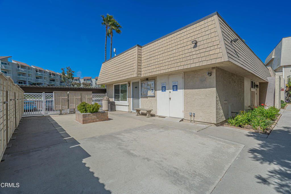 main property photo 40