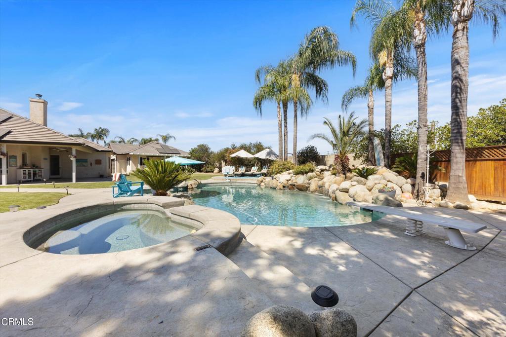 main property photo 38