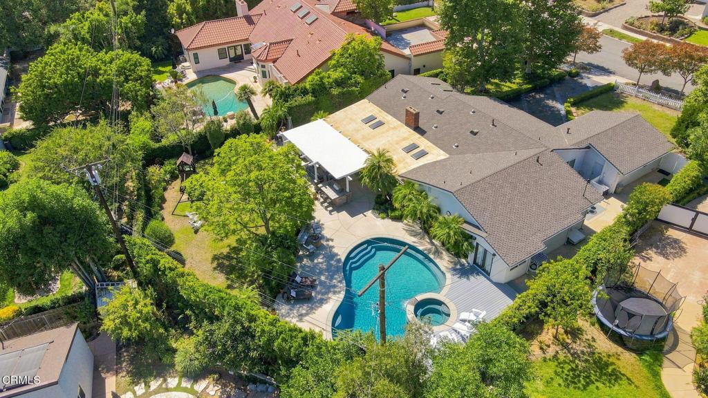 main property photo 51