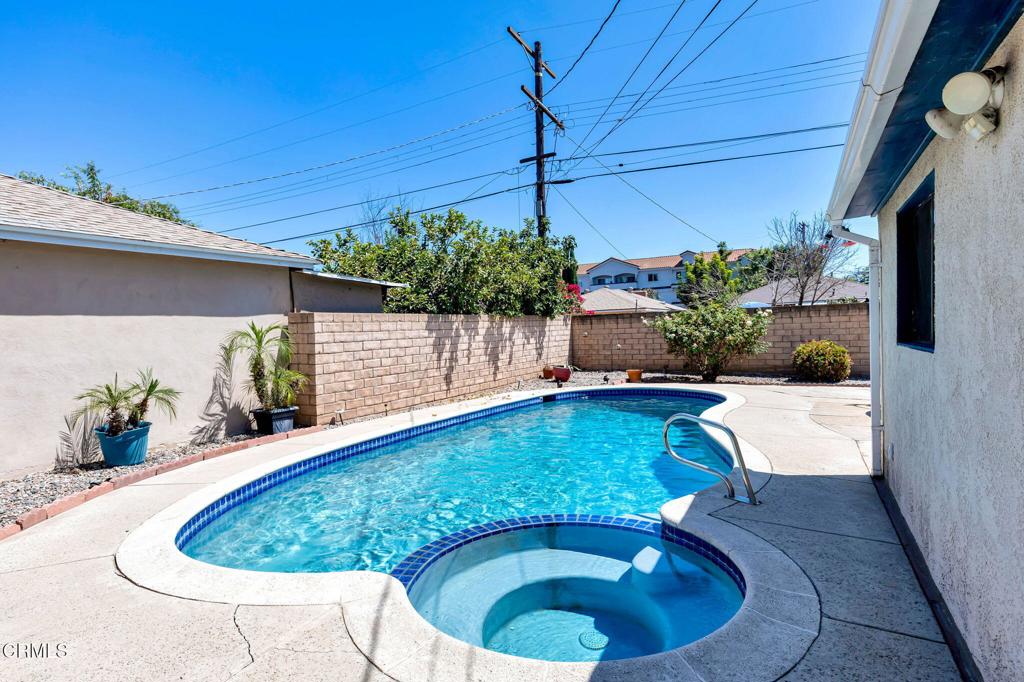 main property photo 24
