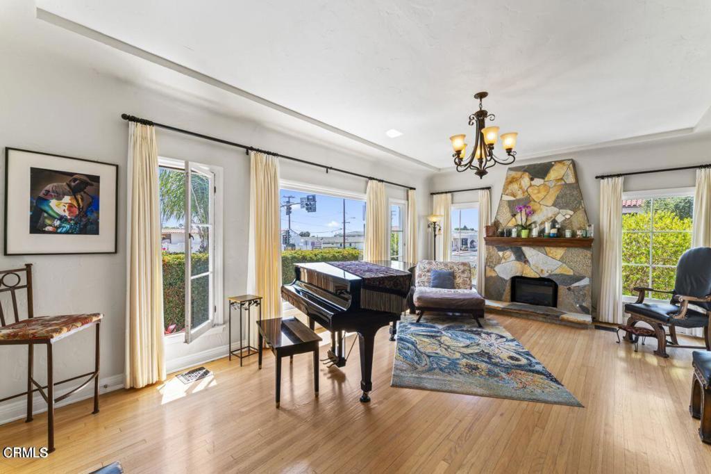 main property photo 9