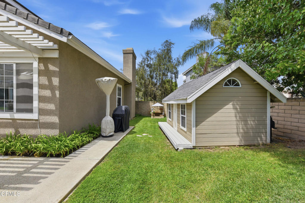 main property photo 41