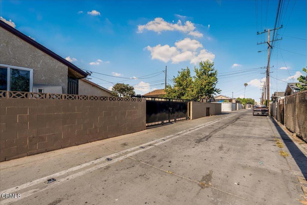 main property photo 31