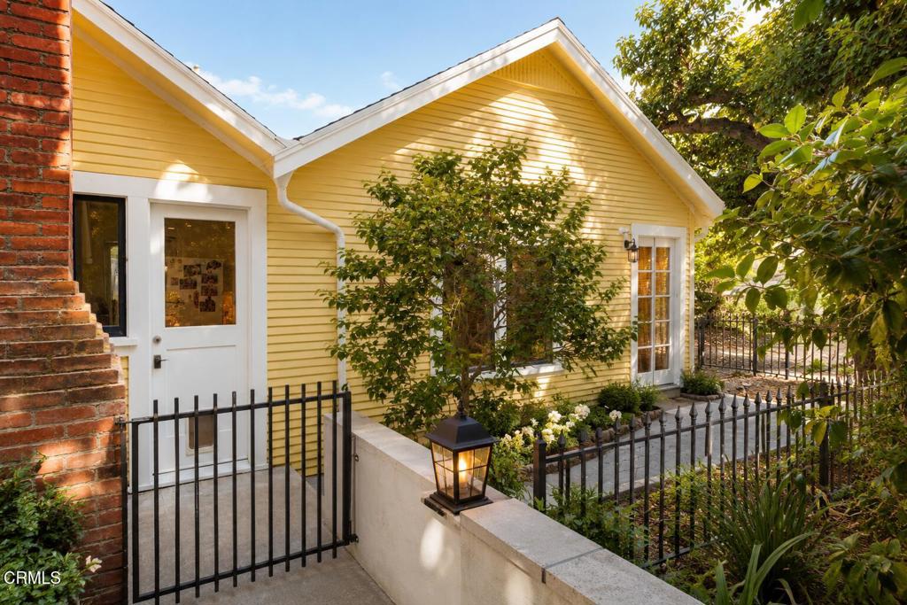 main property photo 9