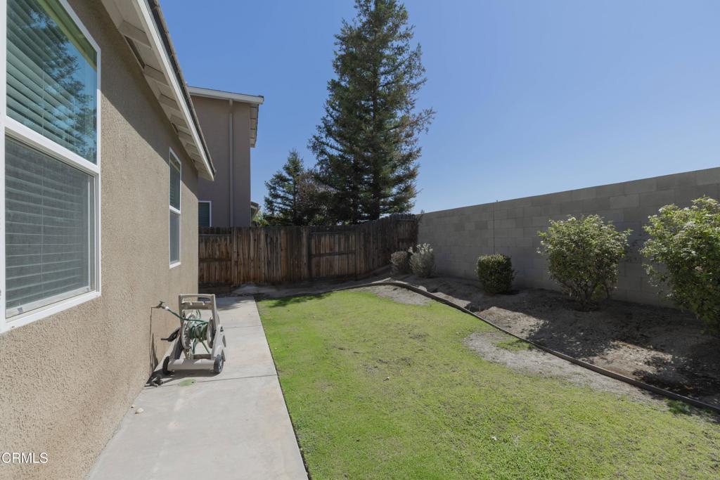main property photo 33