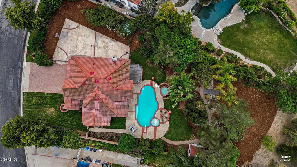 main property photo 45
