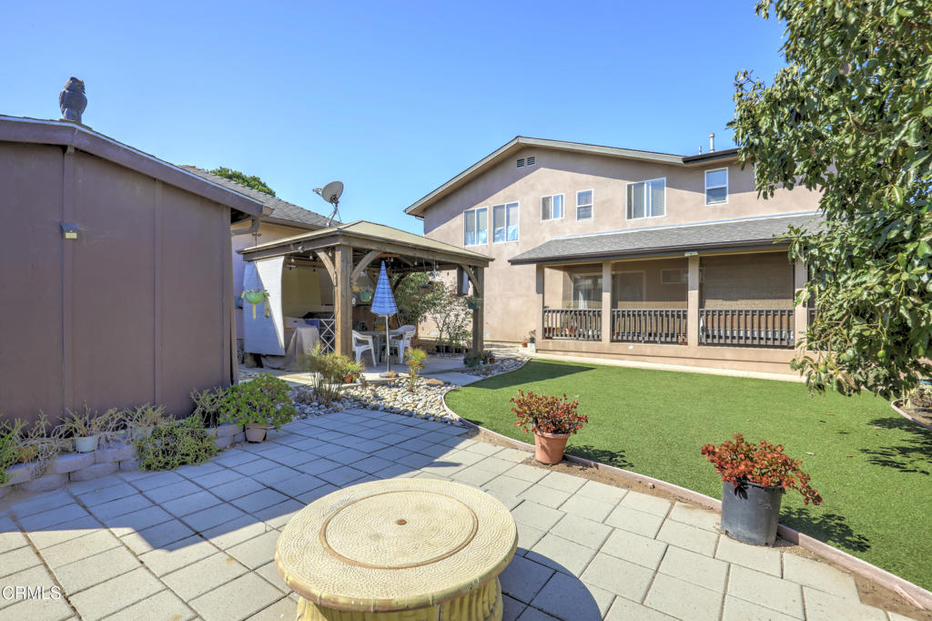 main property photo 11