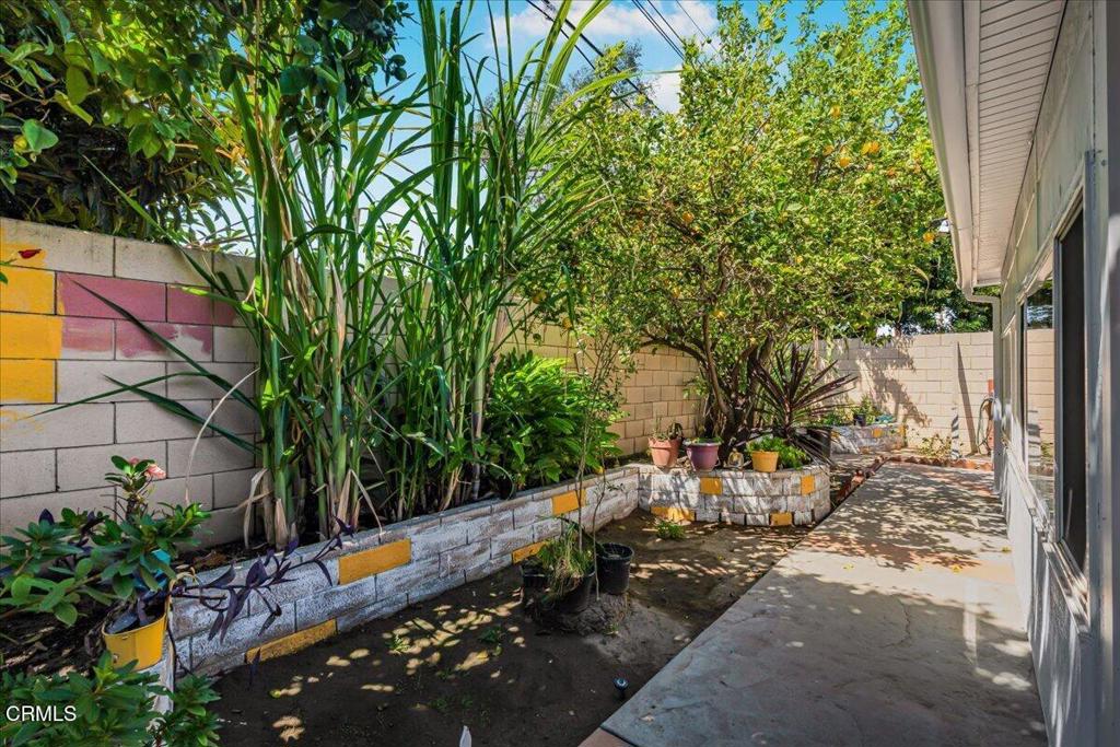 main property photo 31