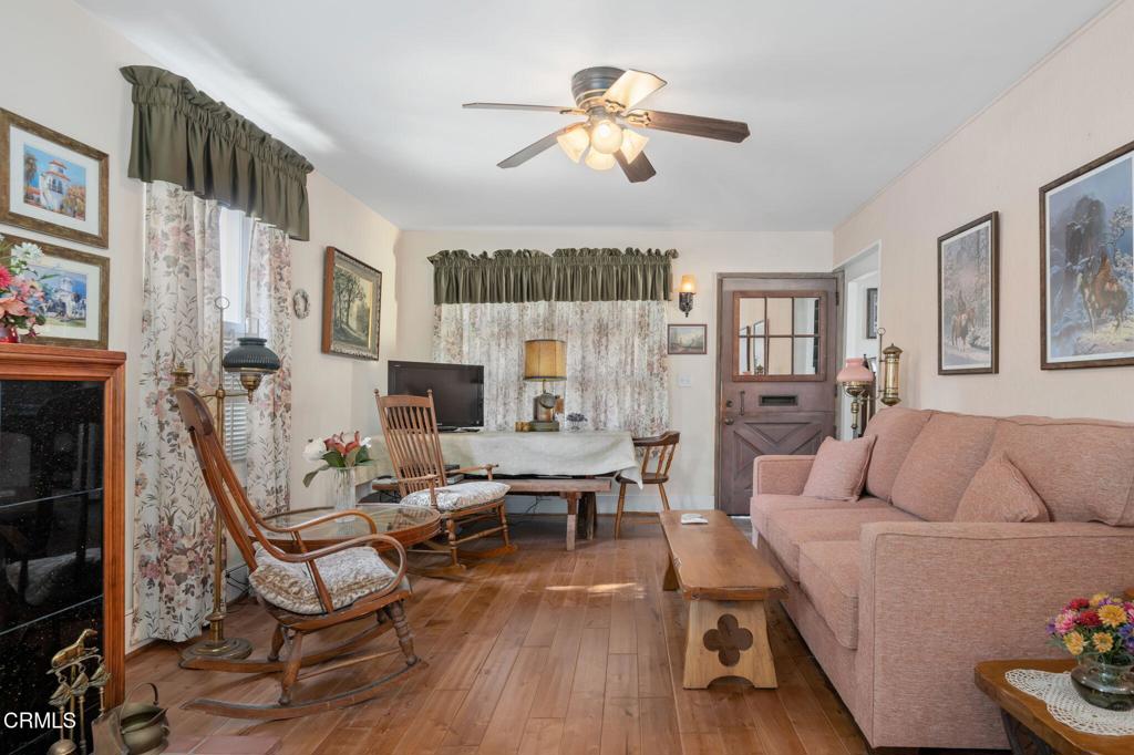 main property photo 5