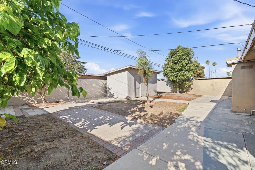 main property photo 20