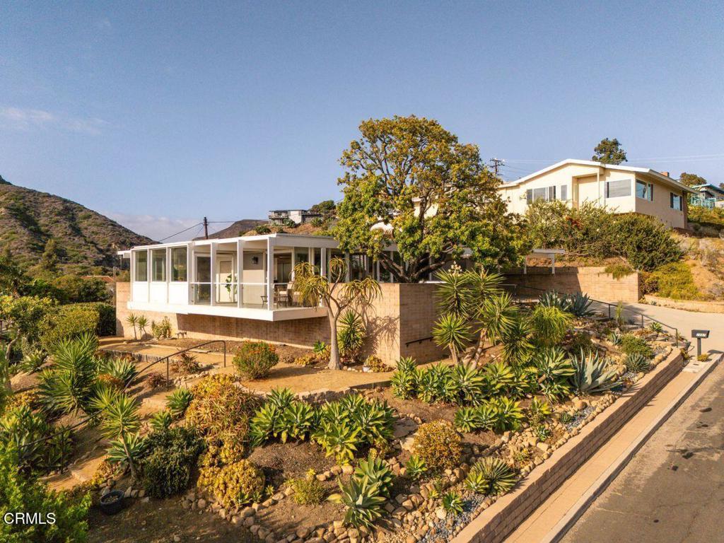 main property photo 59