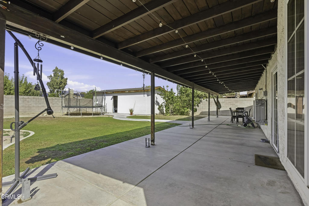 main property photo 28