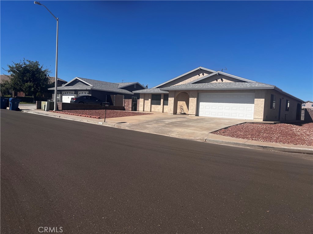main property photo 6