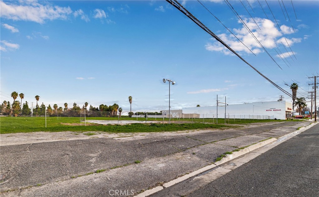 main property photo 15
