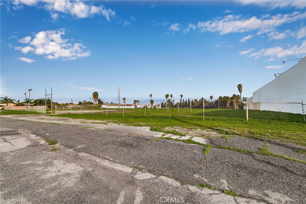 main property photo 20