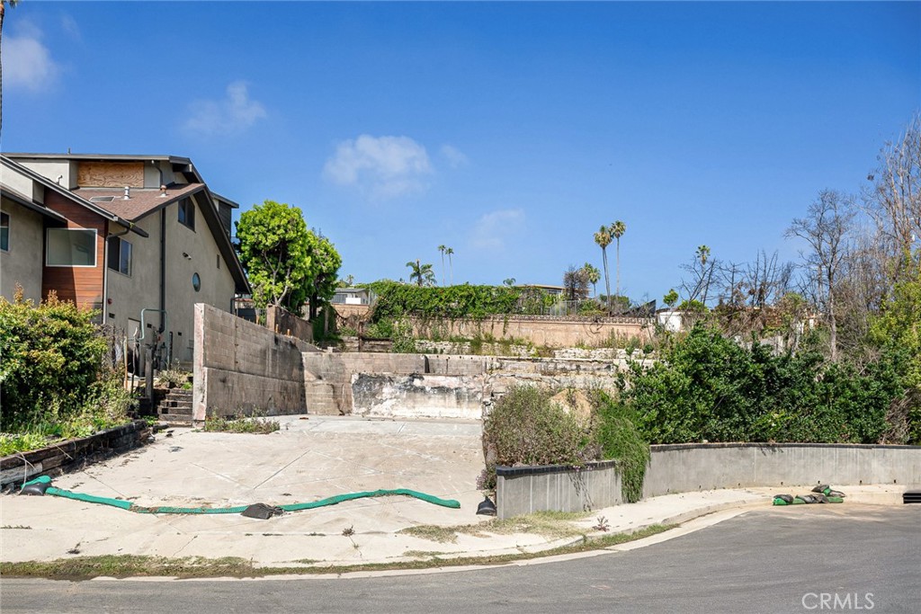 main property photo 16