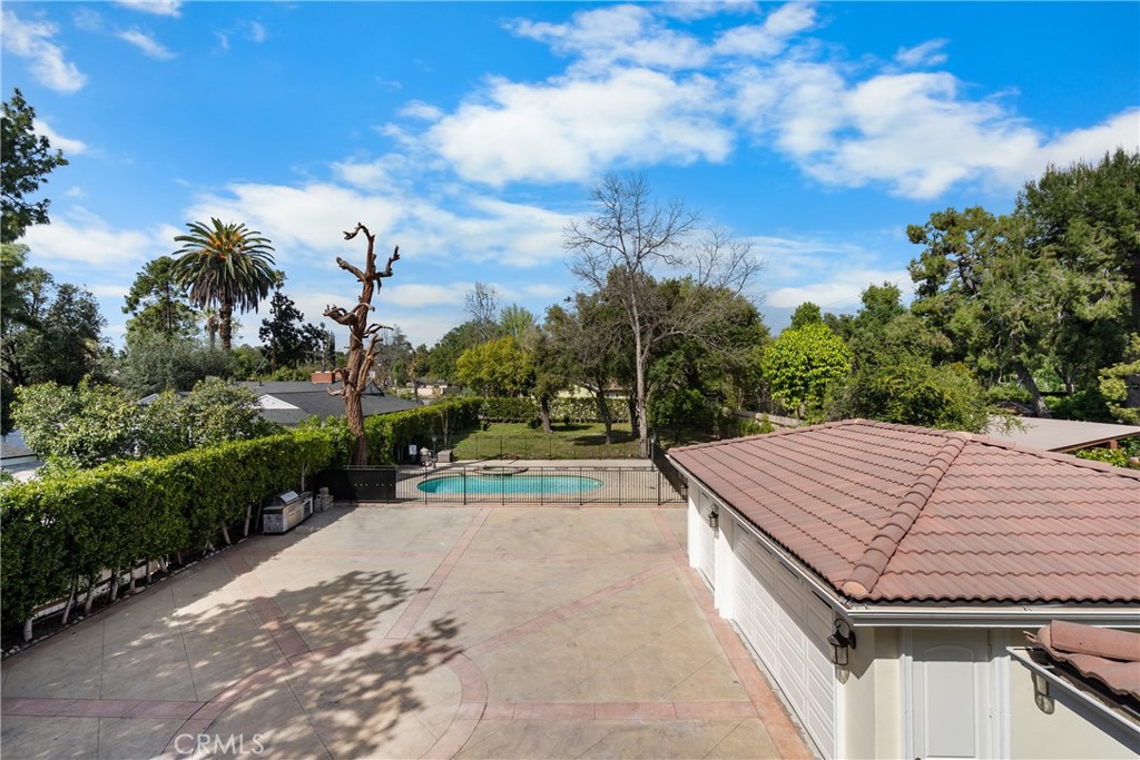 main property photo 59