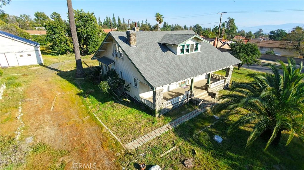 main property photo 14