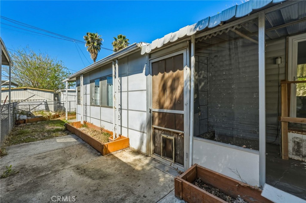 main property photo 20