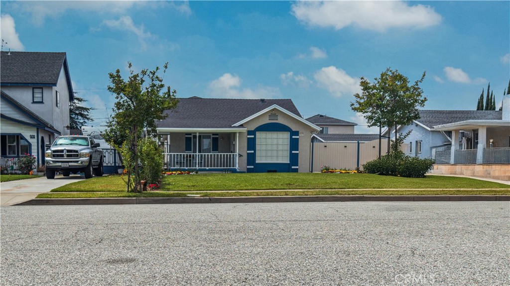 main property photo 29