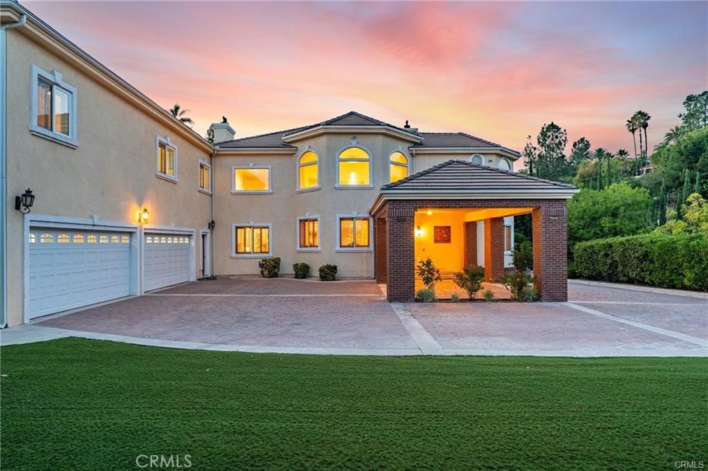 main property photo 17
