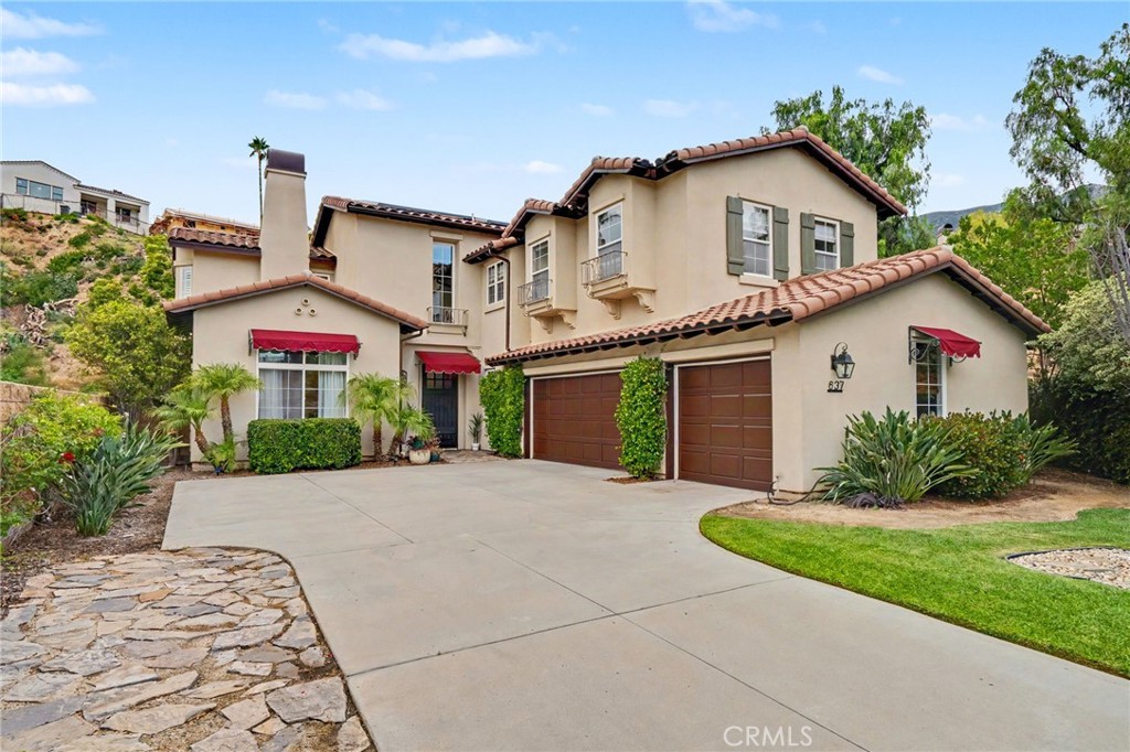 main property photo 4