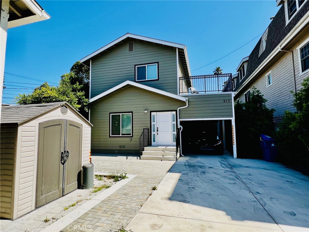main property photo 32