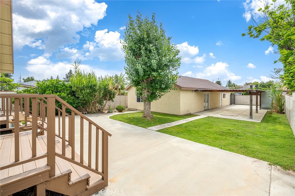 main property photo 27