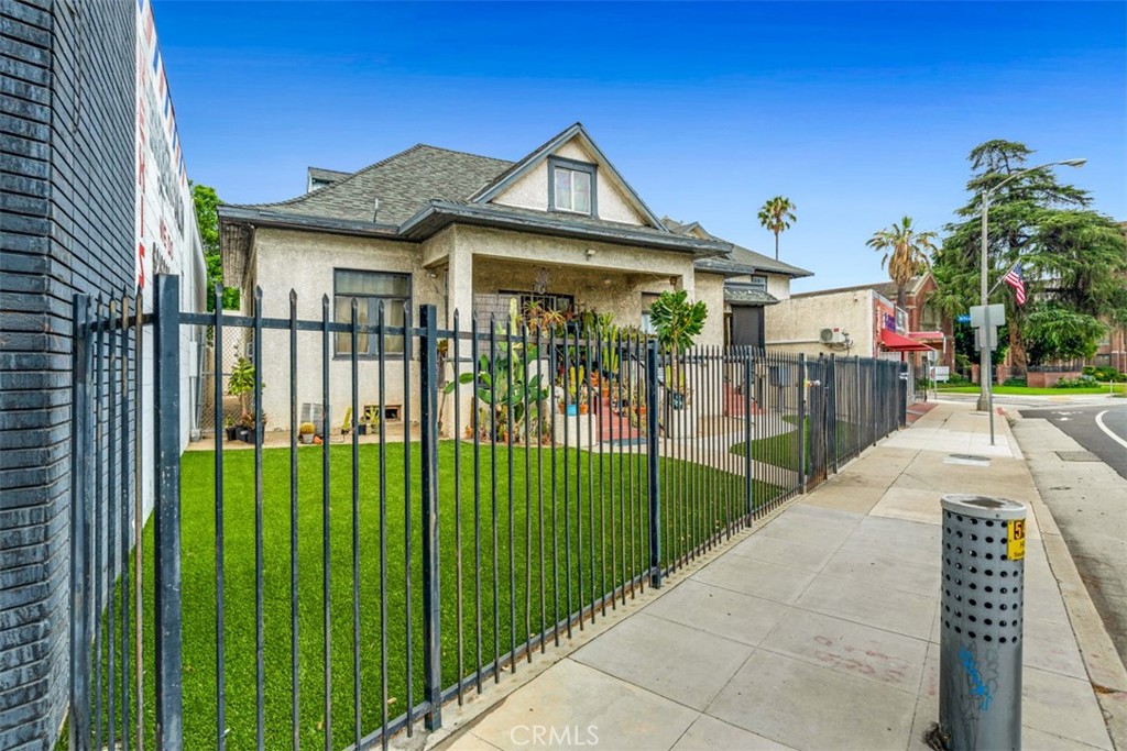 main property photo 15