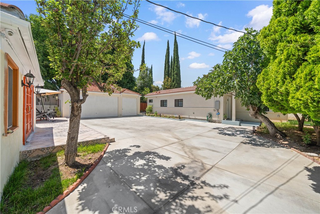 main property photo 60