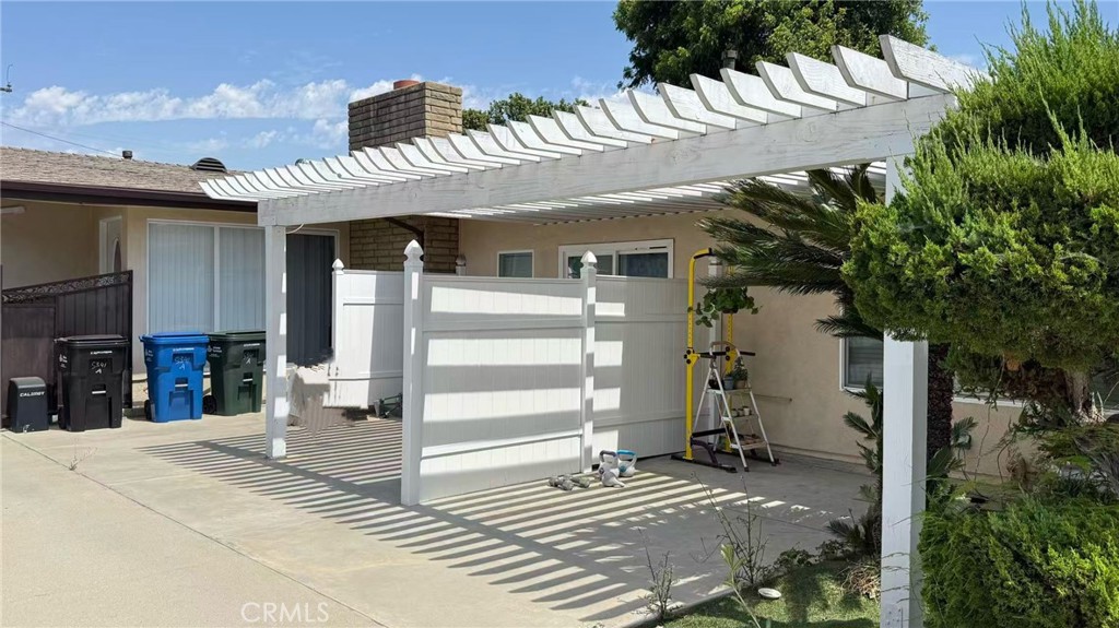 main property photo 18