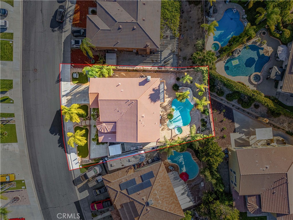 main property photo 45