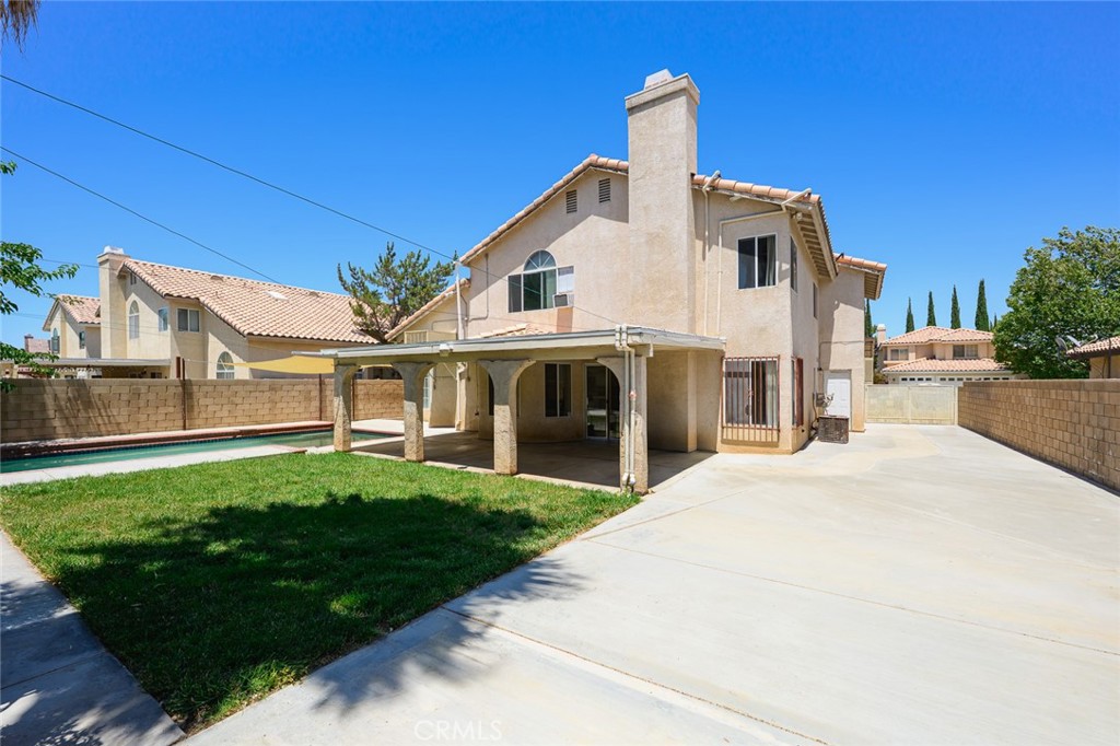 main property photo 40