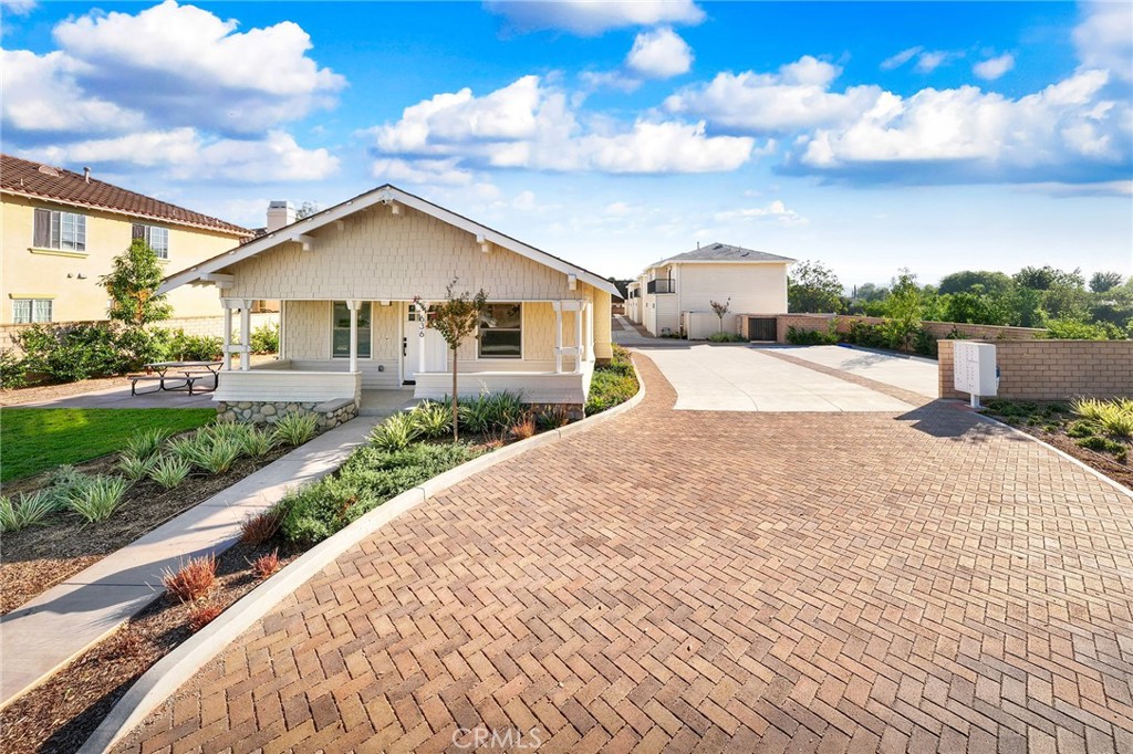 main property photo 47