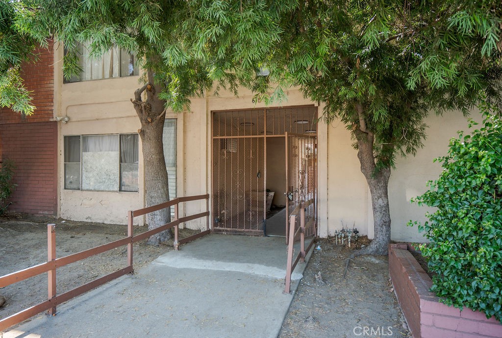 main property photo 11