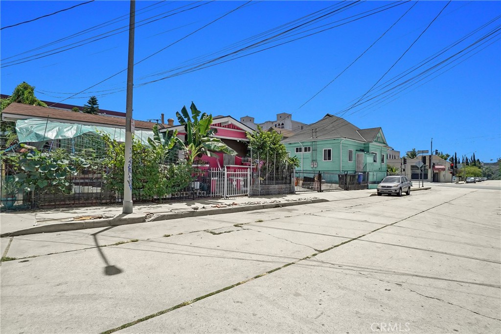 main property photo 26
